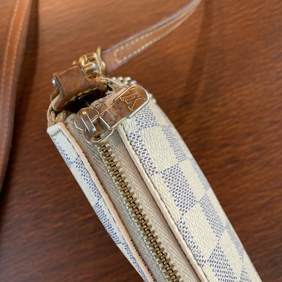 Louis Vuitton Eva - Picture 6 of 16